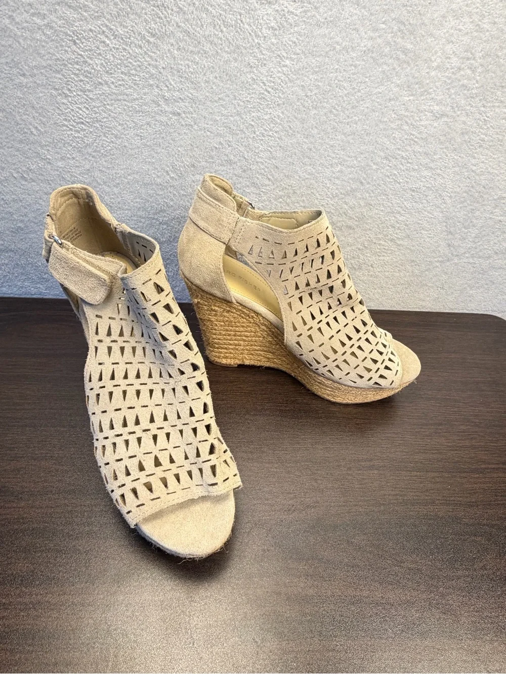 Marc Fisher Beige Suede Espadrille Wedge Sandals Size 10